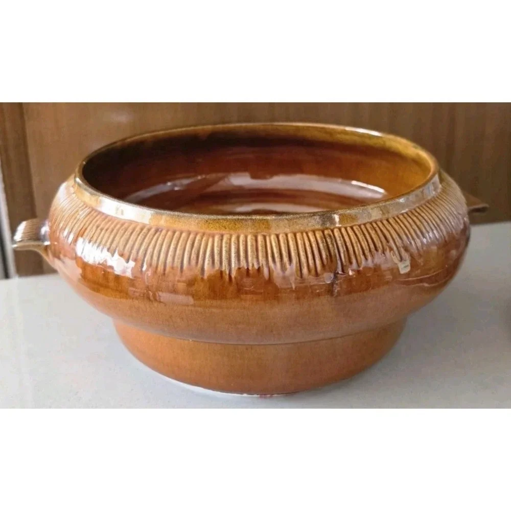 VTG Calif USA CF 37 Brown Drip Glaze Pottery Chicken Hen Casserole Bottom Only